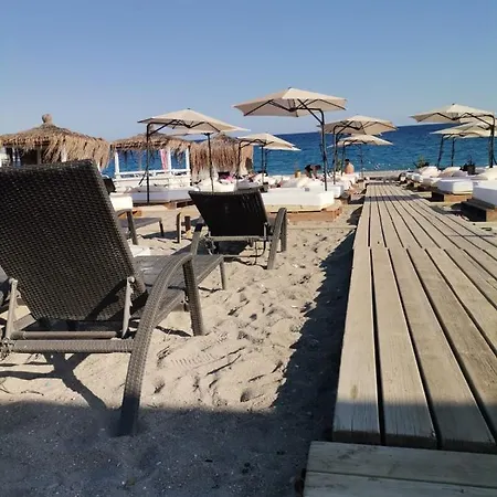 Kiris Garden Hotel *