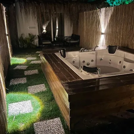 Kiris Garden Hotel *